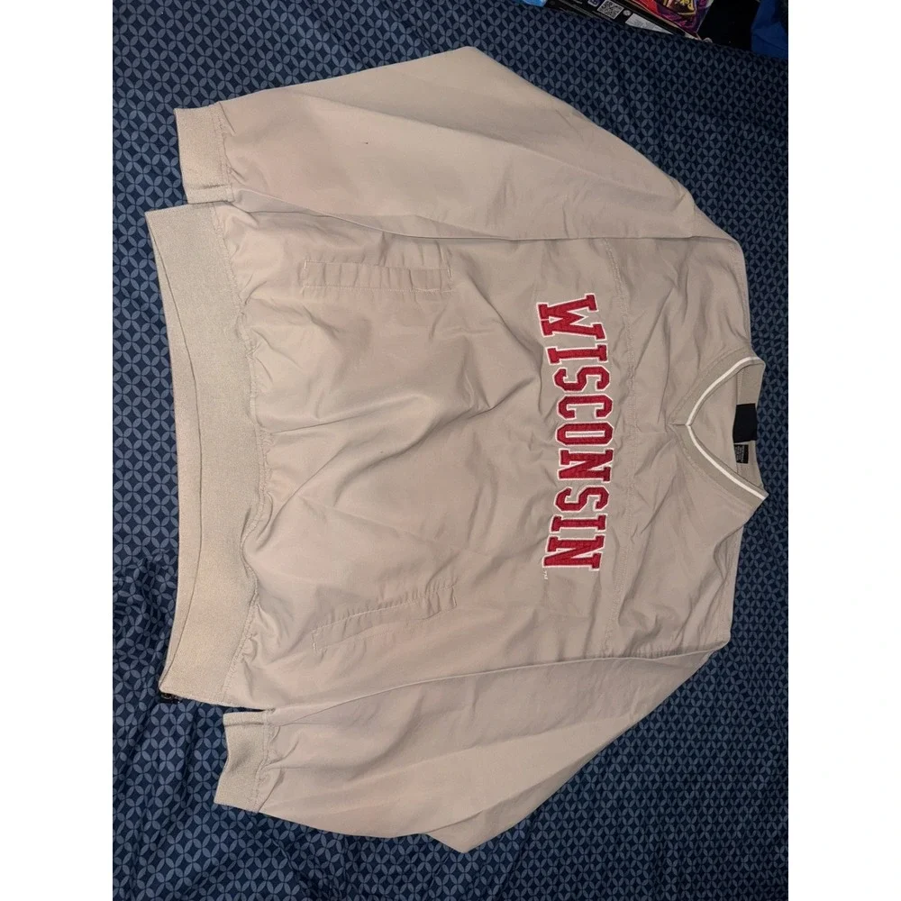 J2 Beige Wisconsin Embroidered Pullover Jacket Size XL Windbreaker